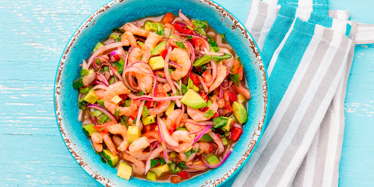 Conquista con platos de pescado al estilo mexicano