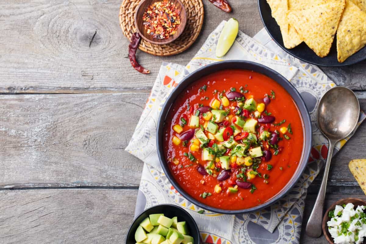 Renueva tu menú diario, incluyendo recetas de sopas mexicanas